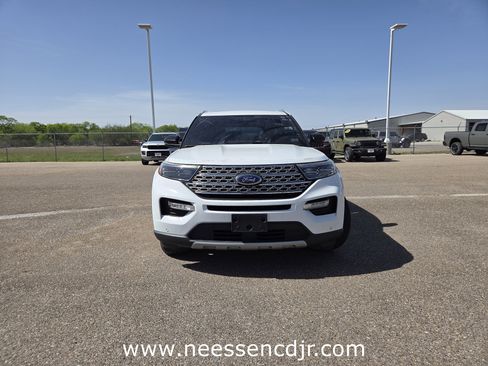 Used 2020 Ford Explorer Limited image 2