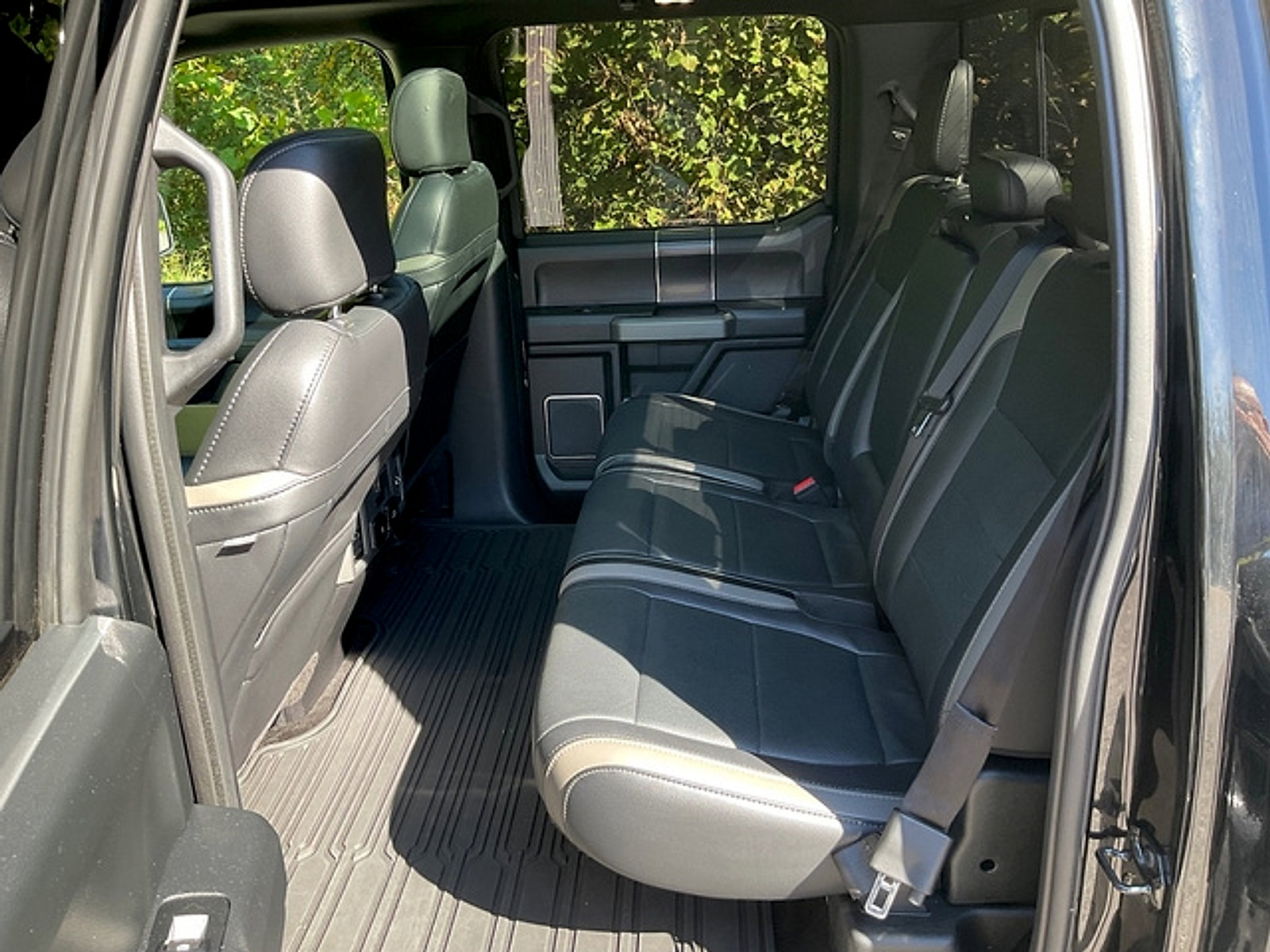 Used 2018 Ford F150 Raptor w/ Equipment Group 802A Luxury AWD/4WD image 14