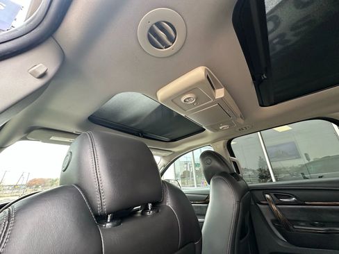 Used 2015 GMC Acadia Denali image 15