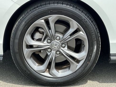 Certified 2024 Honda Accord EX image 29