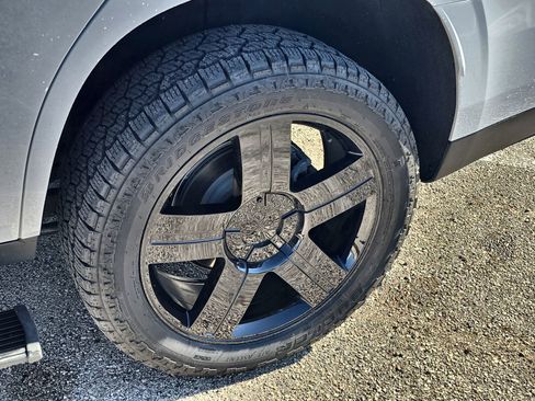 Used 2026 Chevrolet Tahoe High Country image 10