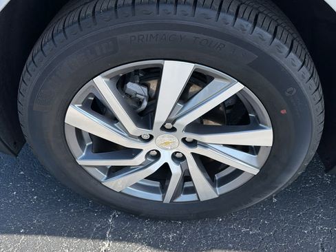 Used 2022 Chevrolet Equinox Premier AWD/4WD image 9