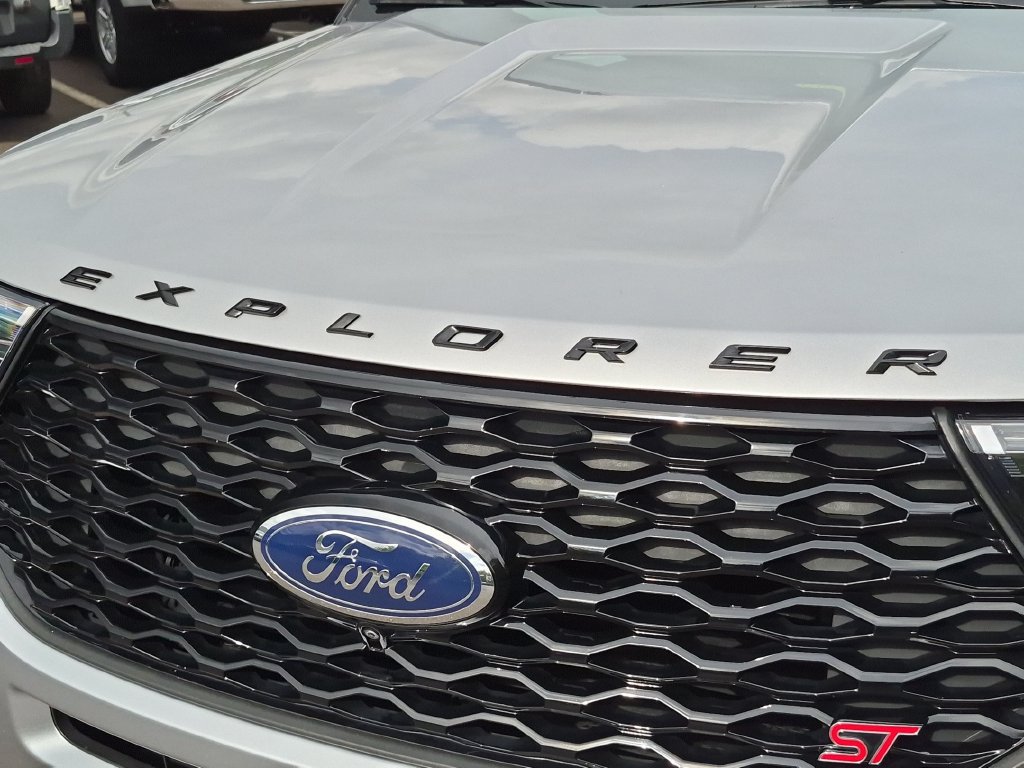 Certified 2022 Ford Explorer ST w/ Equipment Group 401A AWD/4WD image 36
