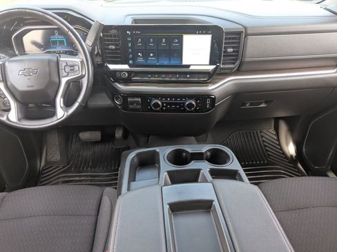 Used 2023 Chevrolet Silverado 1500 RST image 17