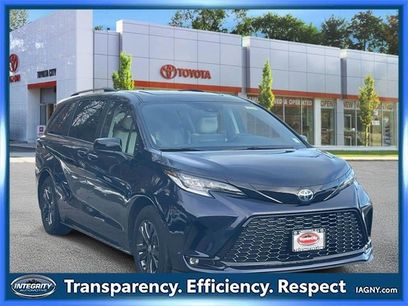 Used 2025 Toyota Sienna XSE