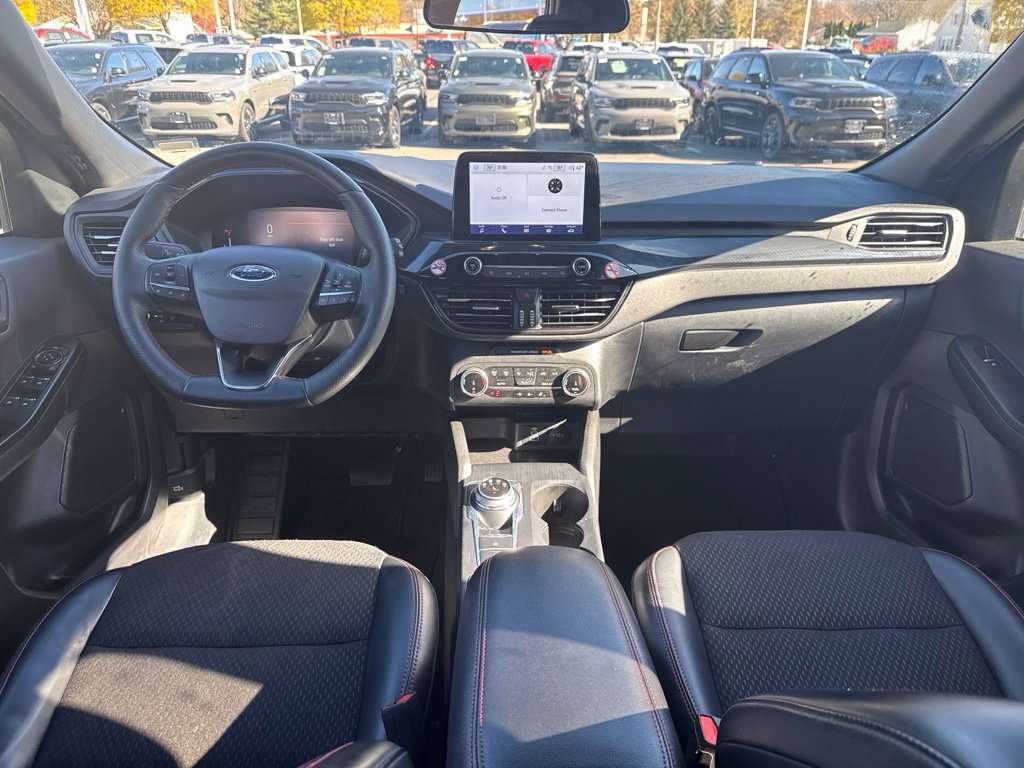 Used 2025 Ford Escape ST-Line Select AWD/4WD image 22