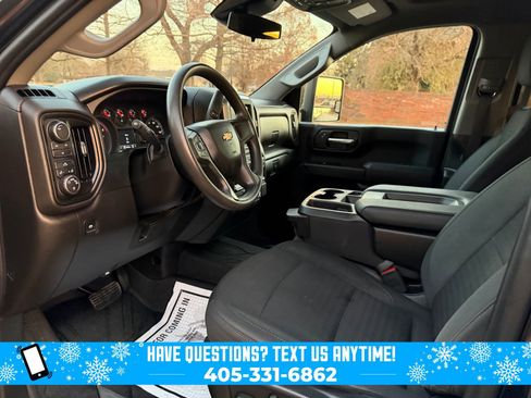 Used 2024 Chevrolet Silverado 2500 Custom w/ Custom Convenience Package image 21