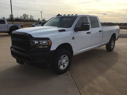 Used 2024 RAM 3500 Tradesman image 3