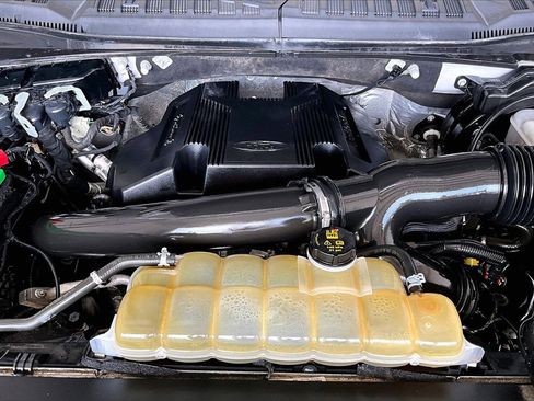 Used 2020 Ford F150 Platinum image 9