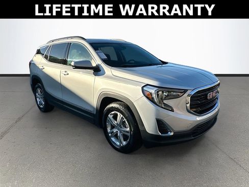 Used 2020 GMC Terrain SLE w/ Driver Convenience Package image 1