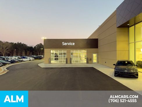 Used 2025 Kia Soul LX w/ LX Technology Package FWD image 30