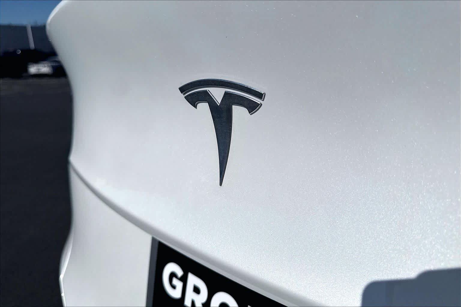 Used 2023 Tesla Model Y Long Range AWD/4WD image 29