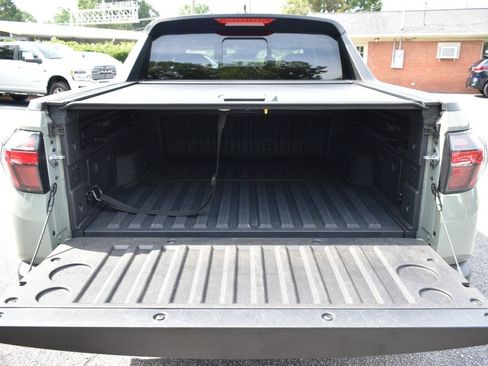 Used 2022 Hyundai Santa Cruz Limited AWD/4WD image 7