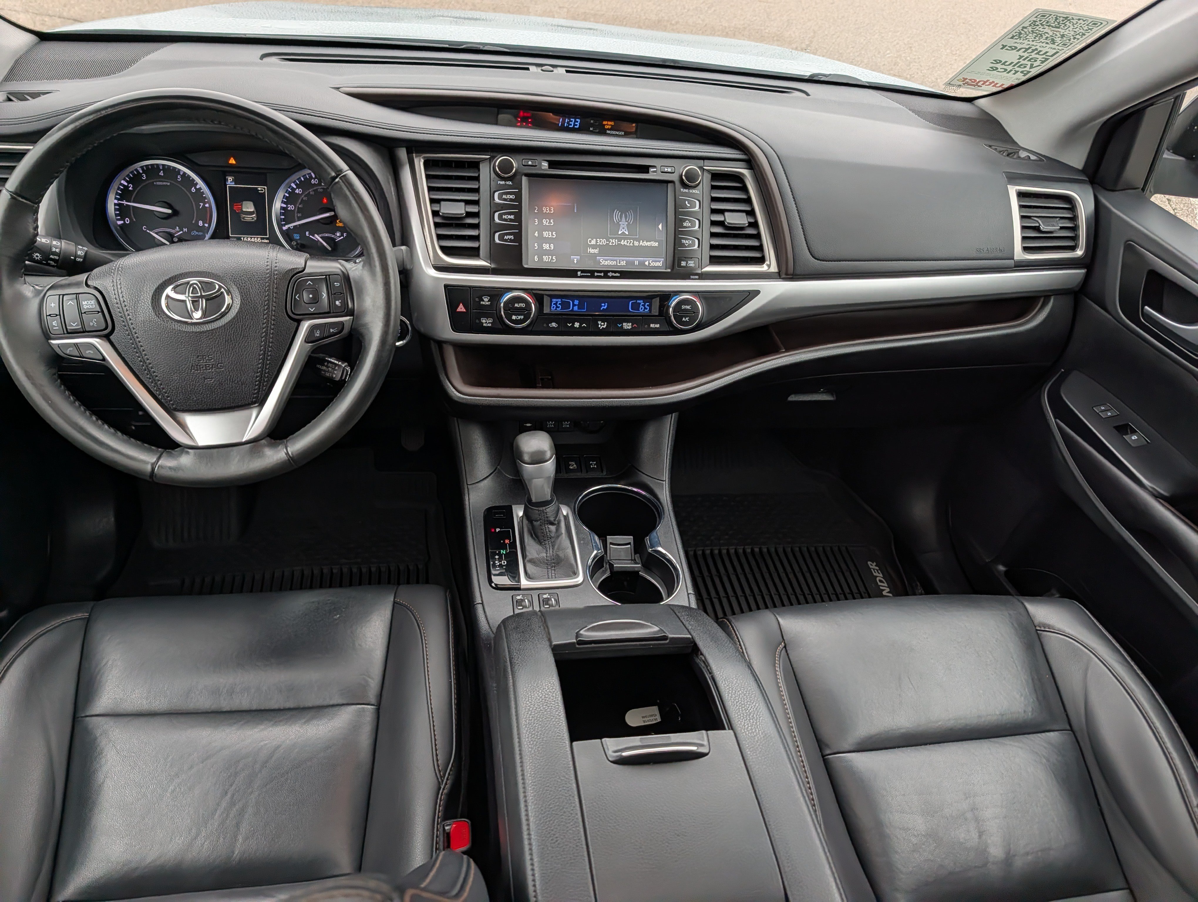 Used 2019 Toyota Highlander XLE AWD/4WD image 10