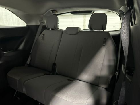 Used 2025 Toyota Sienna LE image 49