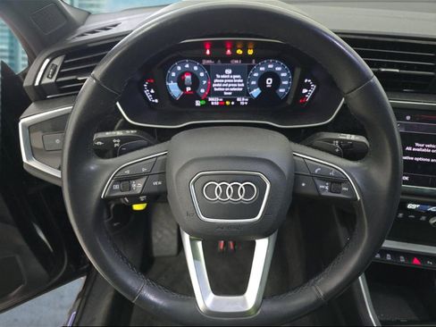Used 2023 Audi Q3 2.0T Premium w/ Convenience Package image 7