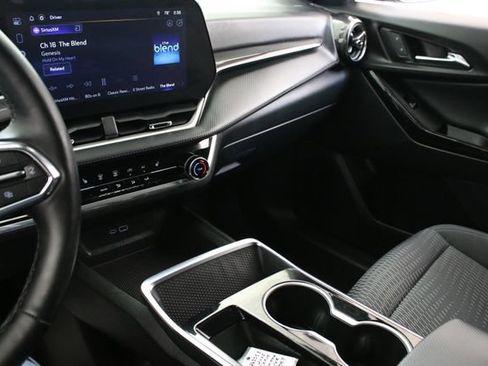 Certified 2025 Chevrolet Equinox LT AWD/4WD image 19