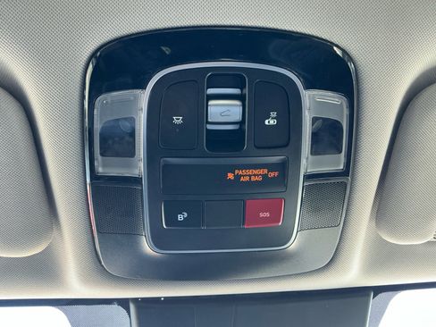 Used 2024 Hyundai Sonata Limited image 31