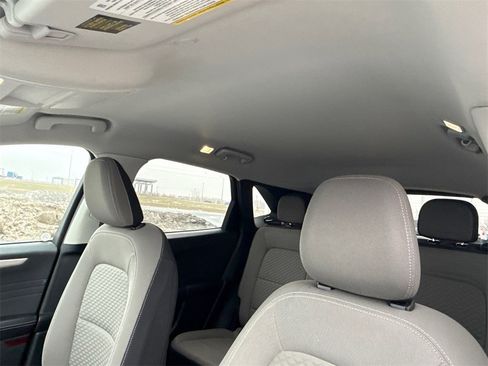 Used 2022 Ford Escape SE w/ Cold Weather Package image 19