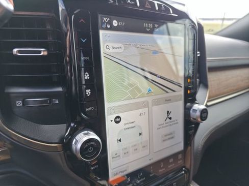 Used 2024 RAM 2500 Limited w/ Safety Group image 17