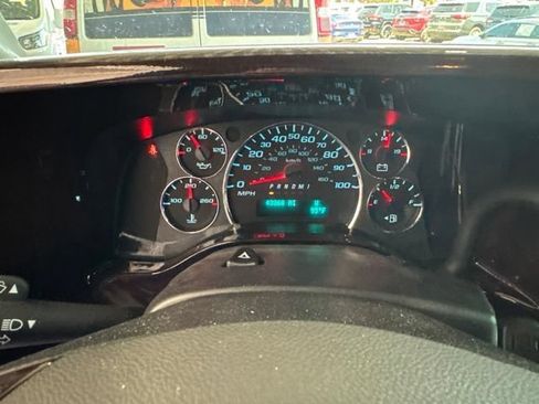 Used 2022 Chevrolet Express 2500 Extended w/ Enhanced Convenience Package RWD image 25