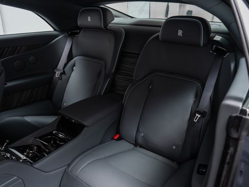 Used 2025 Rolls-Royce Spectre w/ Spectre Launch Package AWD/4WD image 16