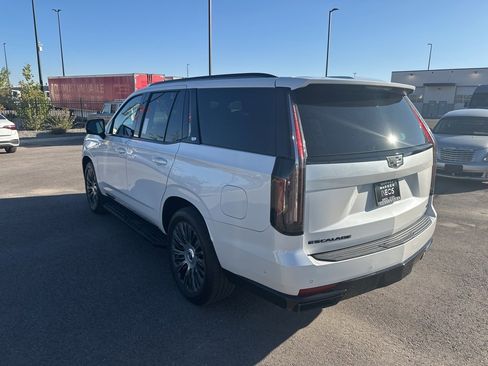 Used 2021 Cadillac Escalade Sport Platinum w/ Heavy-Duty Trailer Package image 4