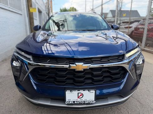 Used 2024 Chevrolet Trax LT w/ Driver Confidence Package FWD image 7