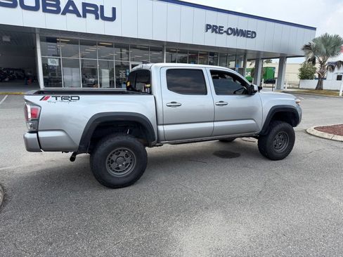 Used 2021 Toyota Tacoma TRD Off-Road w/ Technology Package AWD/4WD image 3