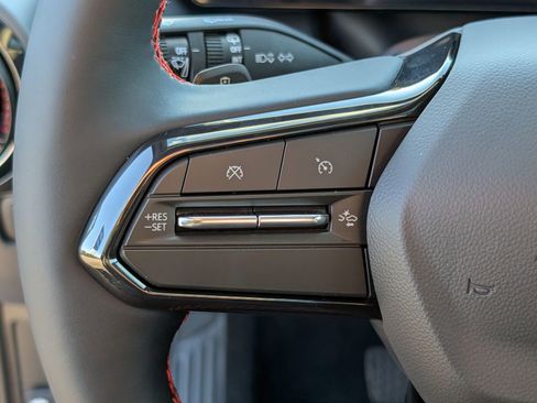 New 2026 Chevrolet Equinox EV RS image 20