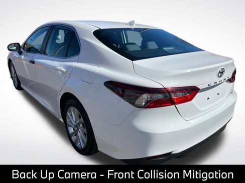 Used 2024 Toyota Camry LE FWD image 7