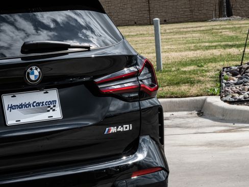 Certified 2024 BMW X3 M40i w/ Premium Package image 8