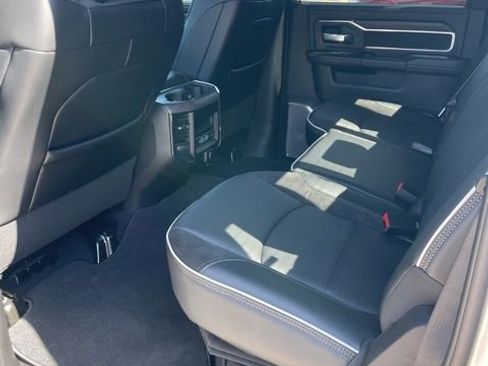 New 2026 RAM 2500 Laramie AWD/4WD image 19