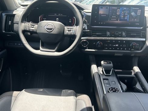 New 2026 Nissan Pathfinder SL w/ SL Premium Package (P04) AWD/4WD image 24