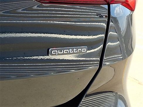 New 2025 Audi Q3 2.0T Premium w/ Convenience Package image 22