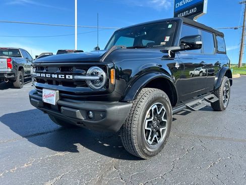 Used 2024 Ford Bronco Outer Banks AWD/4WD image 1