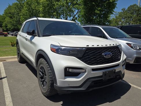 Used 2020 Ford Explorer ST w/ ST Street Pack AWD/4WD image 4