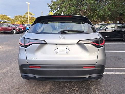 Certified 2024 Honda HR-V LX image 5