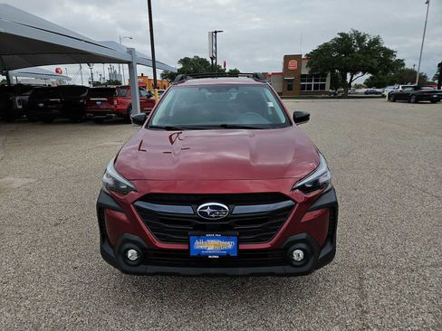 Used 2024 Subaru Outback Premium image 3