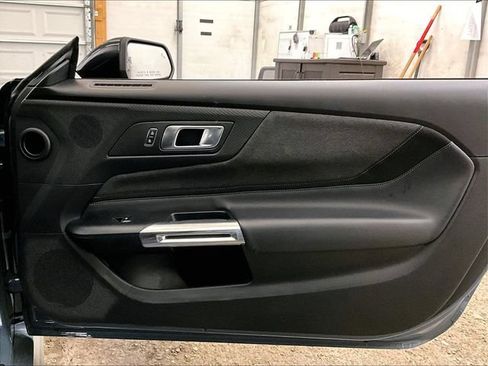 Used 2025 Ford Mustang Coupe RWD image 23