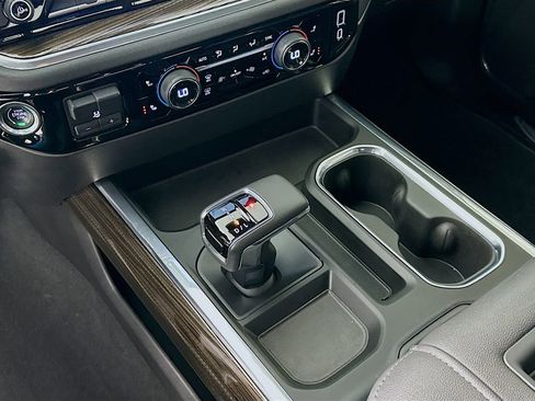 Used 2022 Chevrolet Silverado 1500 RST image 17