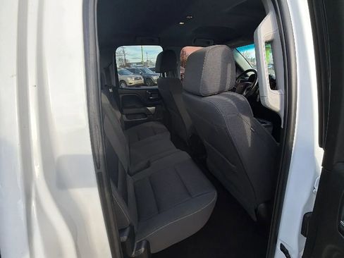 Used 2018 Chevrolet Silverado 1500 LT w/ Trailering Package AWD/4WD image 13