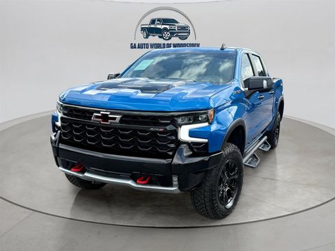 Used 2022 Chevrolet Silverado 1500 ZR2 w/ Technology Package image 1