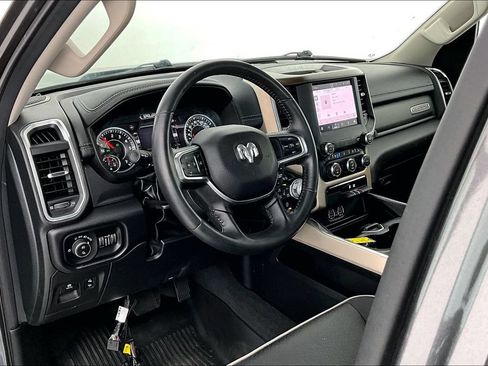Used 2022 RAM 1500 Laramie AWD/4WD image 14