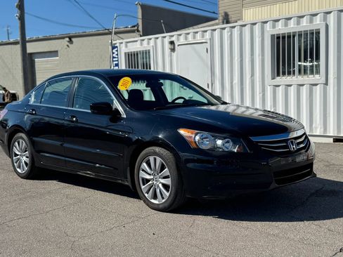 Used 2011 Honda Accord EX image 3