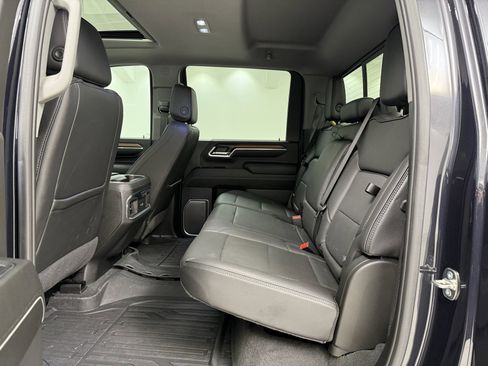 Used 2024 GMC Sierra 2500 Denali w/ Denali Reserve Package image 26