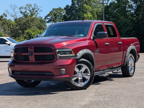 Used 2019 RAM 1500 Express w/ Express Value Package RWD image 4