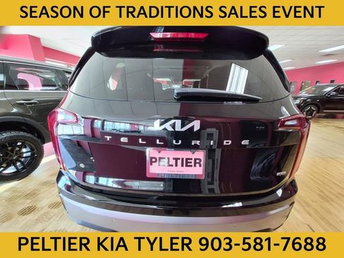 New 2025 Kia Telluride S image 4