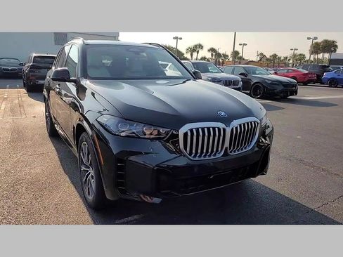 New 2026 BMW X5 xDrive50e w/ M Sport Package image 29