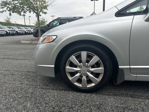 Used 2011 Honda Civic LX image 24